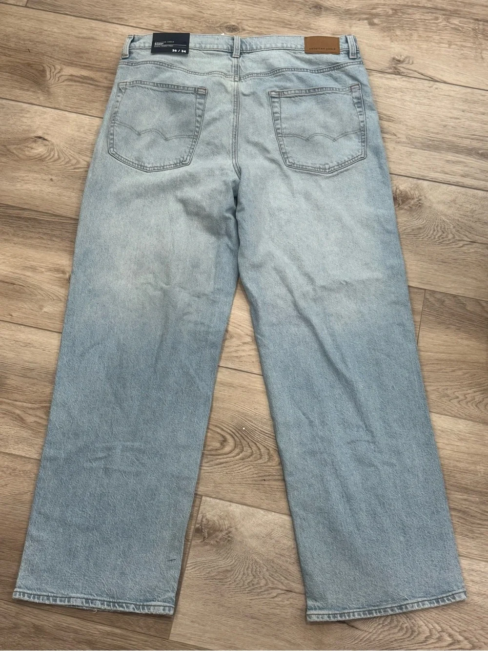 American Eagle Outfitters Men’s Light Blue Straight Leg Jeans Baggy Fit